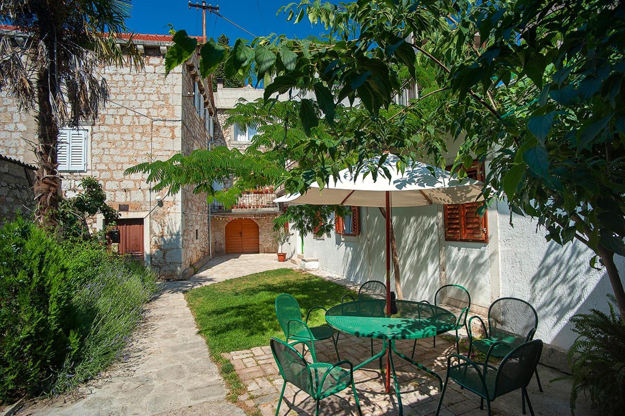 Dalmatian Garden - Free Parking - City Centre Šibenik Eksteriør billede